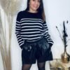 Short en simili noir, élastique à la taille