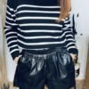 Short en simili noir, élastique à la taille