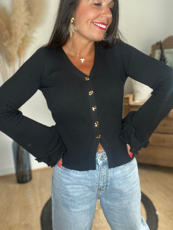 Pull noir côtelé à boutons dorés – Modèle Romane