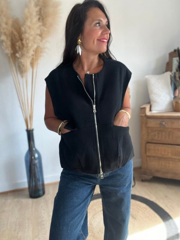 Veste noire sans manches à zip – Modèle Jamie