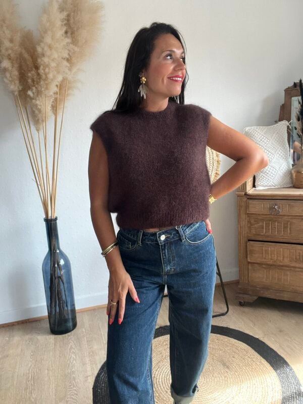 Pull sans manches fluffly – Modèle Callie