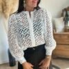 Chemise brodée fleurie transparente – Modèle Anaïs