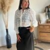Chemise brodée fleurie transparente – Modèle Anaïs