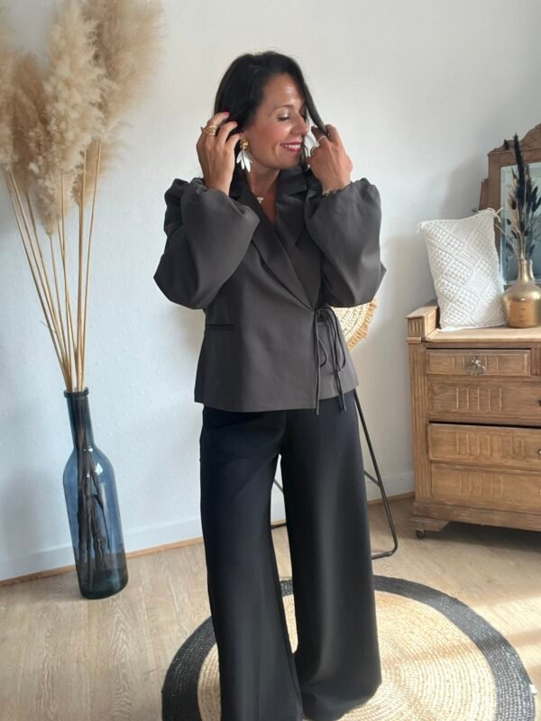 Blazer à lacets chocolat – Modèle Lou