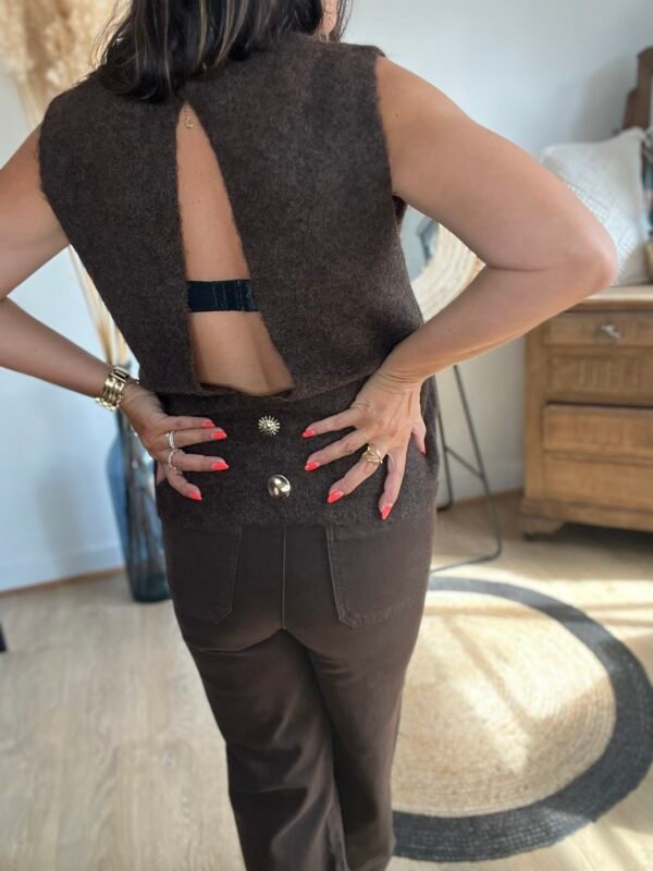 Pull sans manches marron – Modele Isa