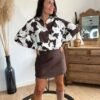 Jupe short chocolat suédine  – Modèle Iris
