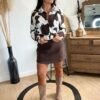 Jupe short chocolat suédine  – Modèle Iris