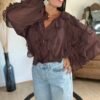 Blouse voilage chocolat à volants  – Modèle Suzon