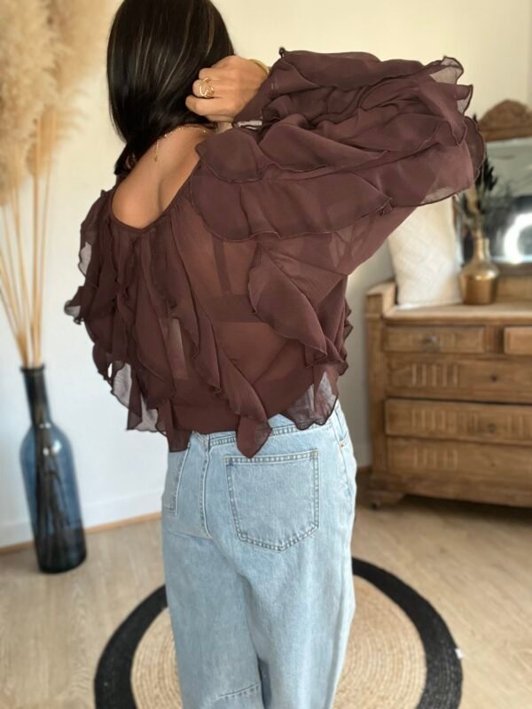Blouse voilage chocolat à volants  – Modèle Suzon