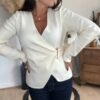 Pull beige cache cœur – Modèle Sandrina