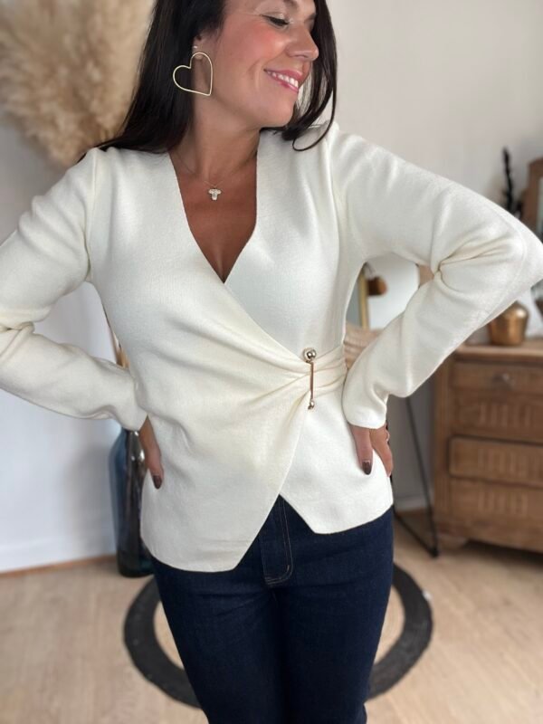 Pull beige cache cœur – Modèle Sandrina