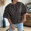Blouse à pois marron – Modèle Sophia