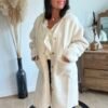 Manteau sherpa écru à capuche effet laine - Modèle Vic