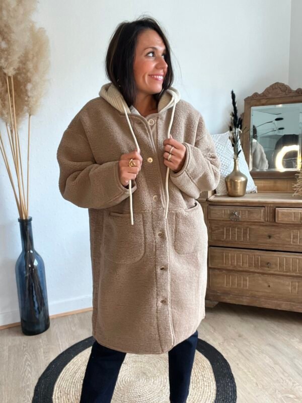 Manteau sherpa taupe à capuche effet laine - Modèle Vic