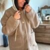 Manteau sherpa taupe à capuche effet laine - Modèle Vic