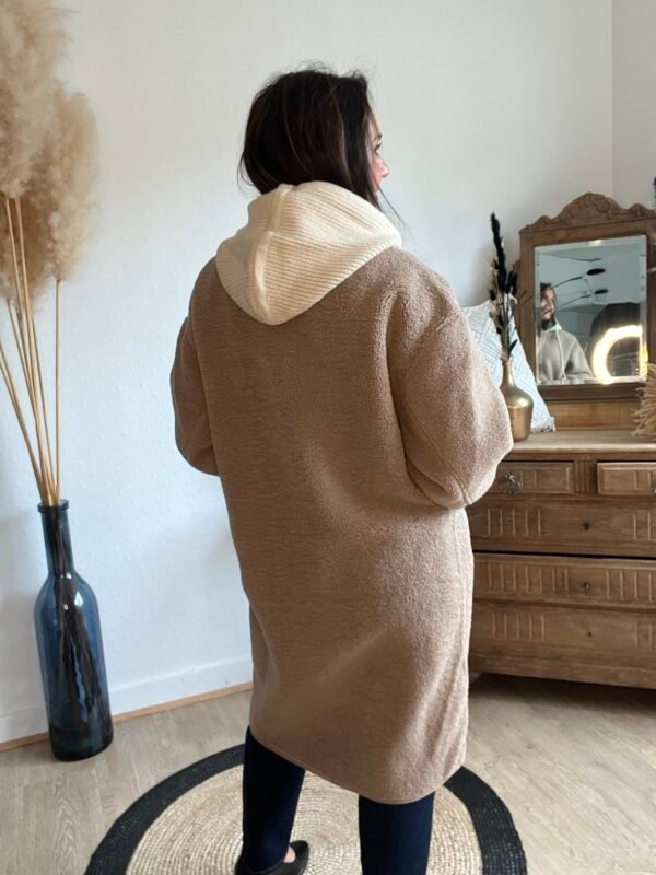 Manteau sherpa taupe à capuche effet laine - Modèle Vic