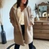 Manteau sherpa taupe à capuche effet laine - Modèle Vic