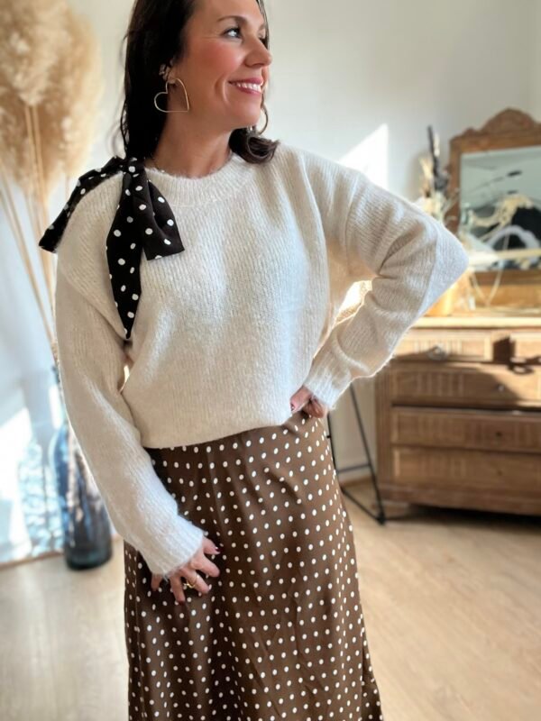 pull beige noeud à pois pull beige noeud à pois