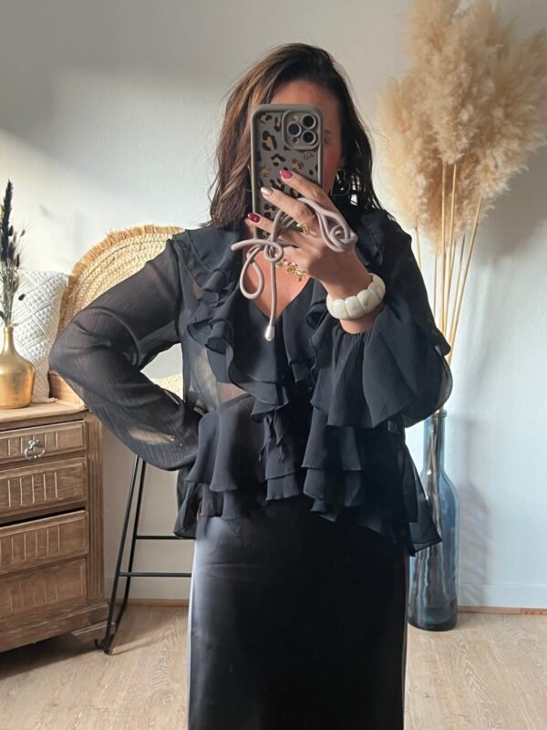 Blouse à volants col V noir - Modèle Emma