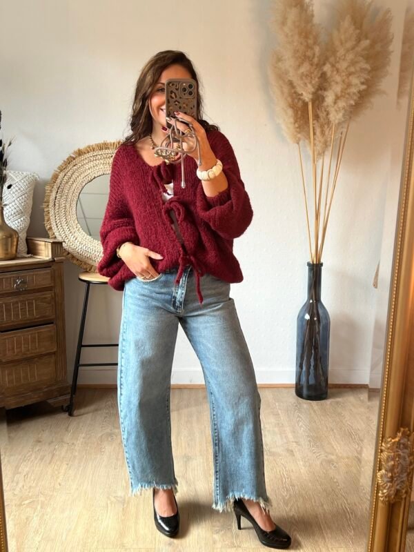 pull a noeuds bordeaux Pull à lacets bordeaux - Modèle Carolina