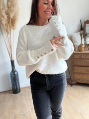 Pull blanc extra doux manches resserrées