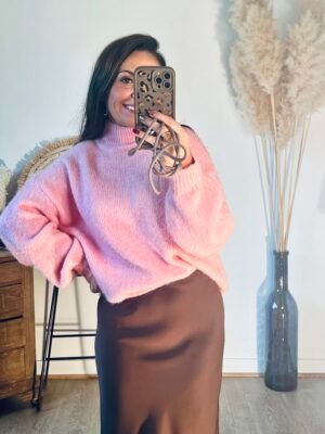 Pull rose col cheminée