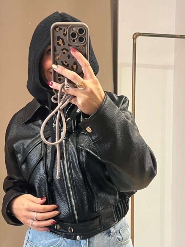 img_1554-2 Cagoule noire en maille – Modèle Lily