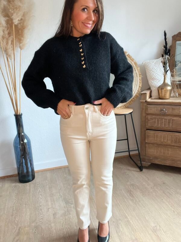 Pull noir grosse maille boutons coeurs dorés Pull noir grosse maille boutons coeurs dorés