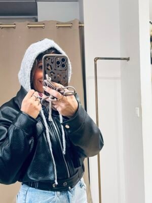 cagoule en laine gris clair Cagoule gris clair en laine extra douce – Modèle Lea