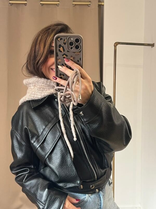 cagoule taupe en laine Cagoule taupe en laine extra douce – Modèle Lea