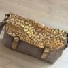 Sac besace cuir Suède taupe léopard – Modèle Nathaly