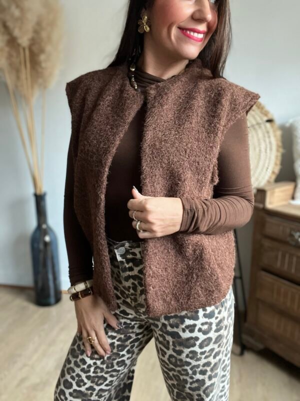 Gilet sans manches marron – Modèle Blanche