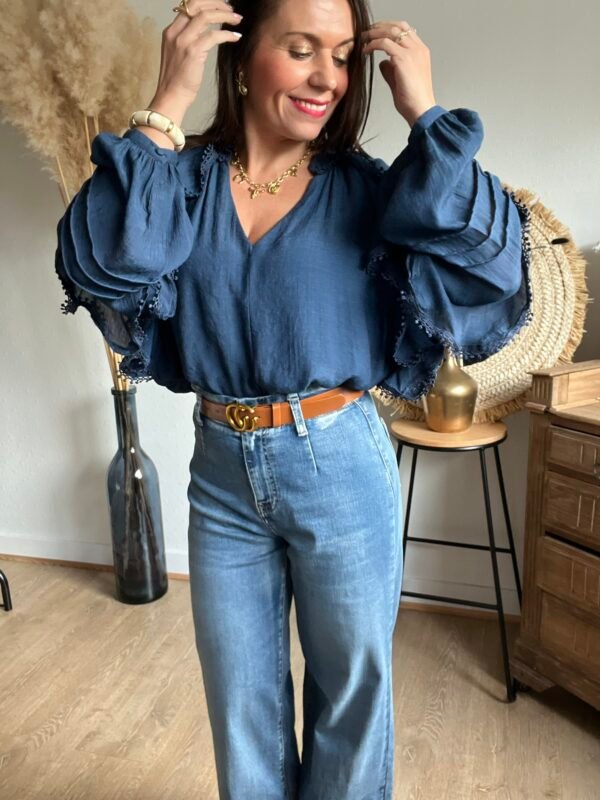 Blouse bleu marine  à volants - Modèle Charlotte