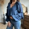 Blouse bleu marine  à volants - Modèle Charlotte