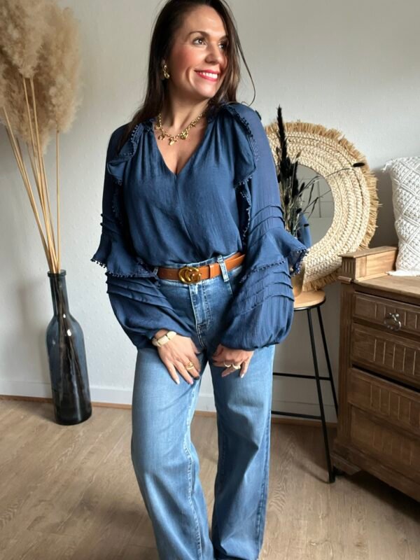 Blouse bleu marine  à volants - Modèle Charlotte