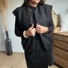 Gilet sans manches noir – Modèle Blanche