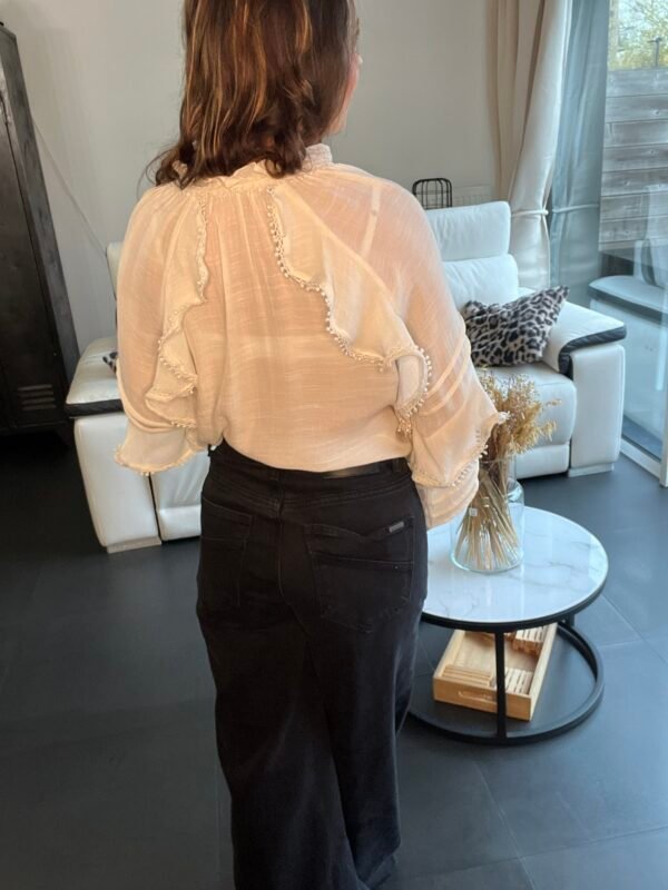 Blouse écru à volants - Modèle Charlotte
