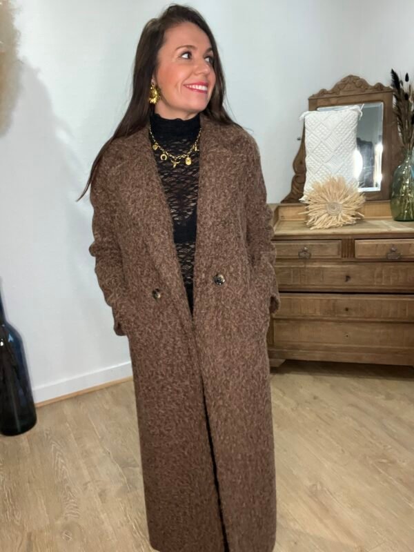 img_3883-3 Manteau long marron – Modèle Marion