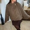 Manteau court en laine bouclée marron  – Modèle Stephy