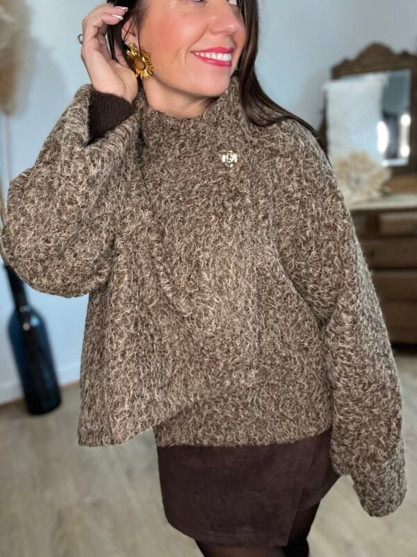 Manteau court en laine bouclée marron  – Modèle Stephy