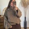 Manteau court en laine bouclée marron  – Modèle Stephy