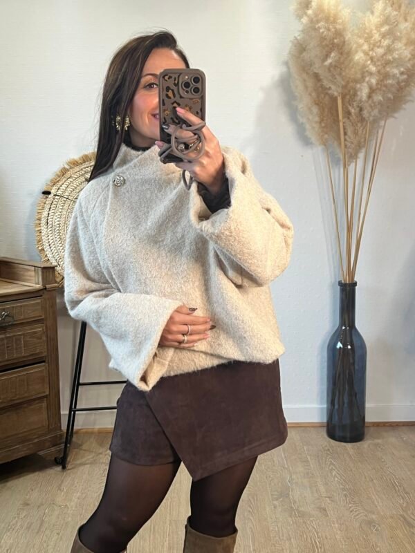 img_4027 Manteau court en laine bouclée beige – Modèle Stephy