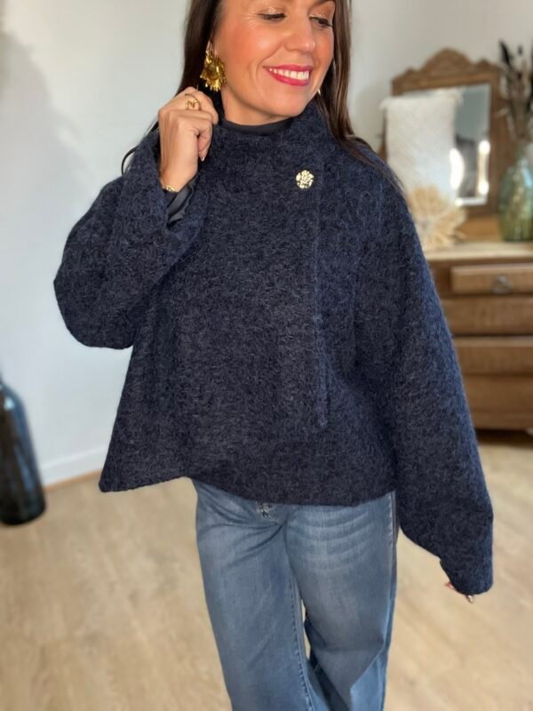 img_4072 Manteau court en laine bouclée bleu marine – Modèle Stephy