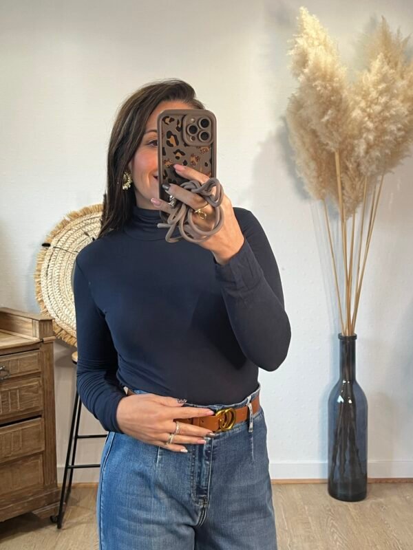 img_4096 Sous pull col roulé bleu marine – Modèle Romy