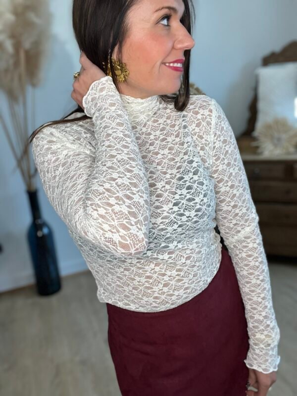 img_4191 Sous pull dentelle écru - Modèle Lara