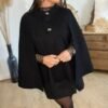 Pull cape poncho noir – Modèle Charly