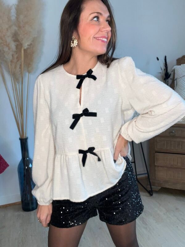 img_6911 Blouse pailletée à noeuds beige - Modèle Valentina