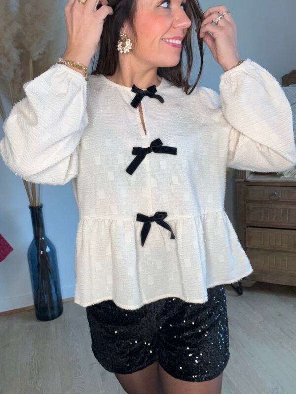 img_6959 Blouse pailletée à noeuds beige - Modèle Valentina