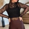 top dentelle fine noire Sous pull dentelle fine noir - modèle Esmee