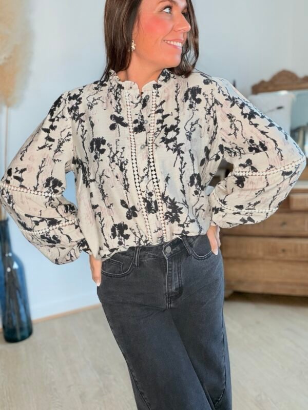 Chemise écru à motifs noirs - Modèle Greta